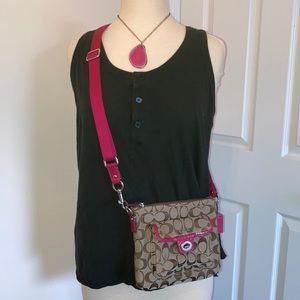 Coach Cross Body Bag Brown signature & Pink